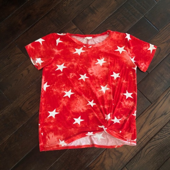 143 Story Top Size M - Picture 1 of 3